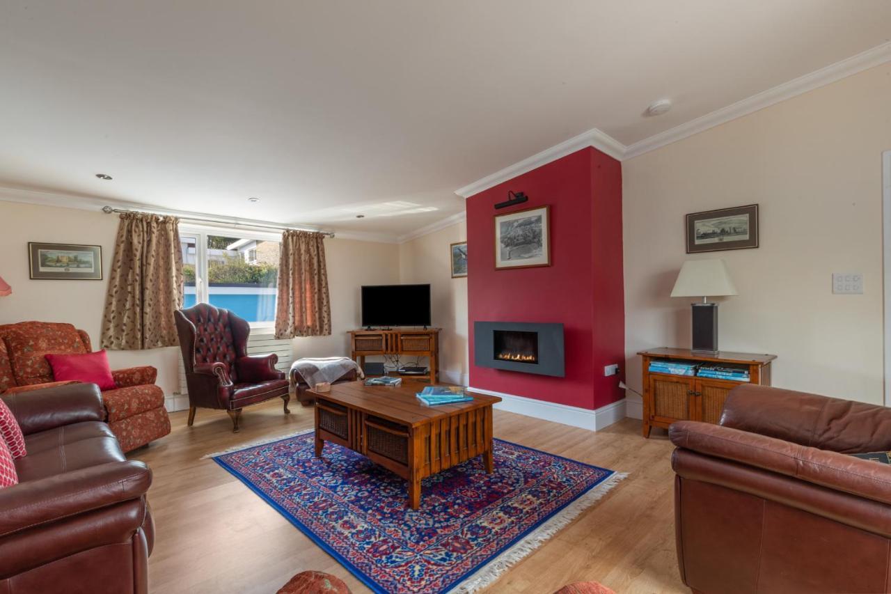 Sunningdale - Beach Side Cottage, Sea Views, Parking Saundersfoot Exterior photo